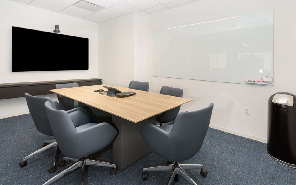 Dreamwalls glass whiteboard at Huron Consulting in Chicago-04